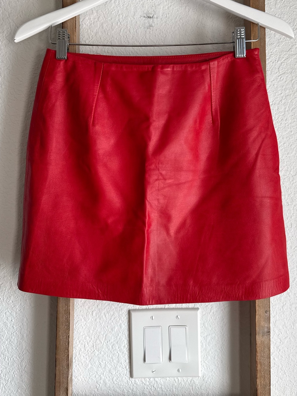 Micheal Kors Vintage ‘80’s Genuine Red Leather Mini Skirt sz: 2